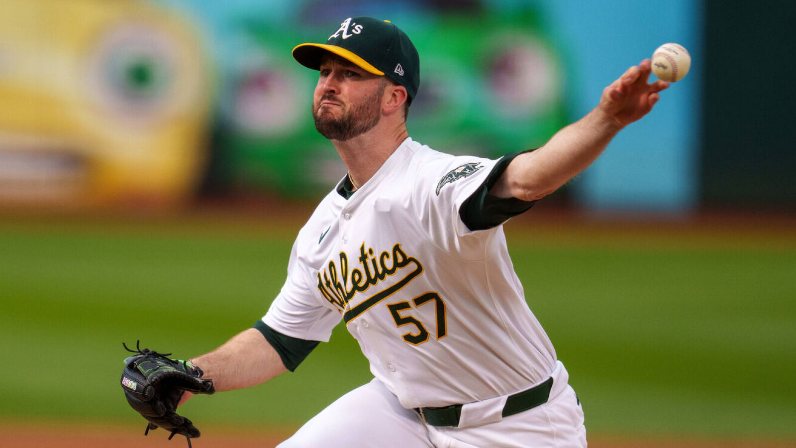 https://www.yardbarker.com/media/2/c/2cf0c53ccfc7d1959976adae501dc2c48c457e4a/thumb_16x9/world-series-winning-pitcher-releases-statement.jpg?v=1