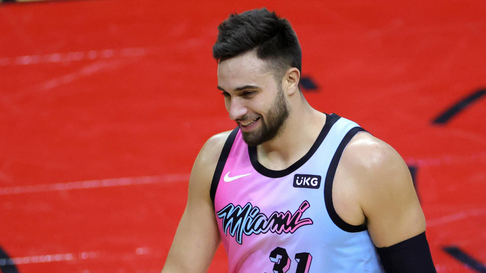 Heat to re-sign Max Strus to two-year contract - Vimarsana News