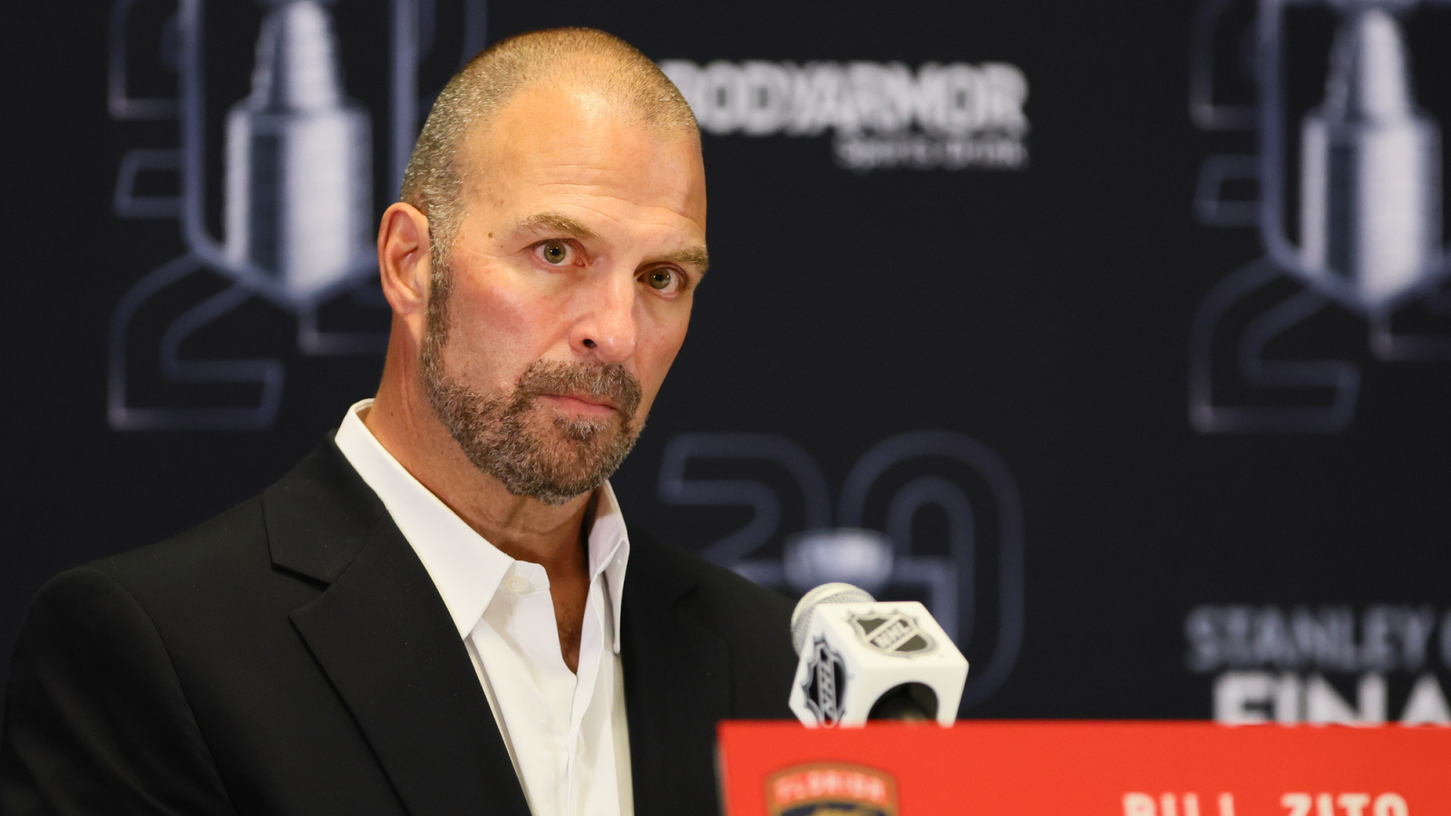 https://www.yardbarker.com/media/2/d/2d220574d5c882a58165ca795bdfc6a6ed9733c5/thumb_16x9/florida-panthers-loading-blockbuster-offseason.jpg?v=1