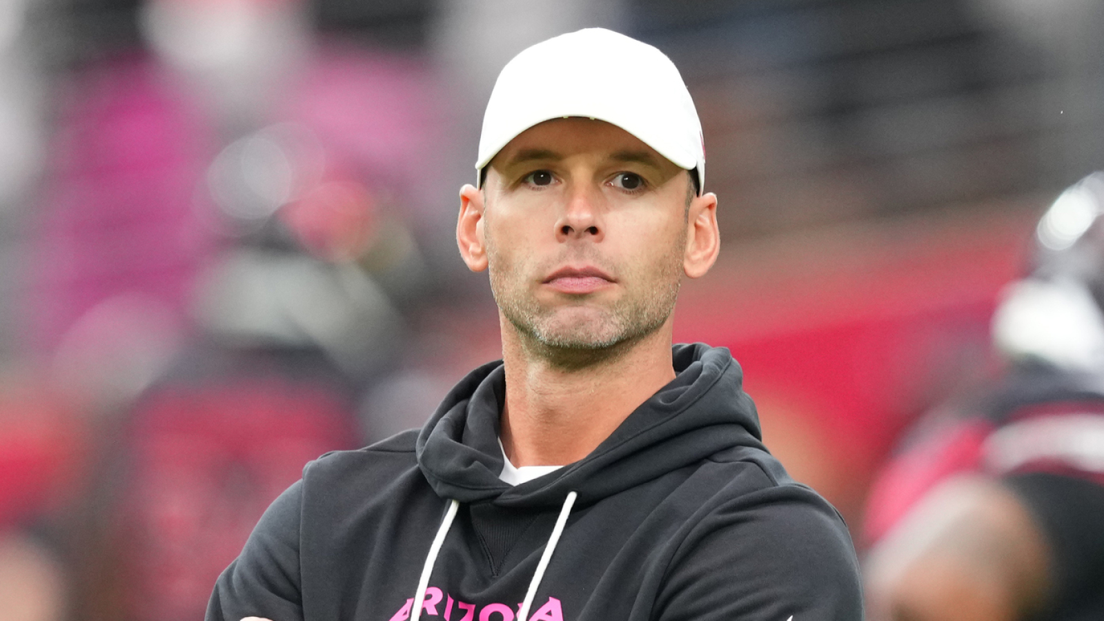 https://www.yardbarker.com/media/2/d/2d751a00b32bcdb55108961cfc8df5660fbd53f5/thumb_16x9/cardinals-punish-jonathan-gannon-sideline.jpg?v=1
