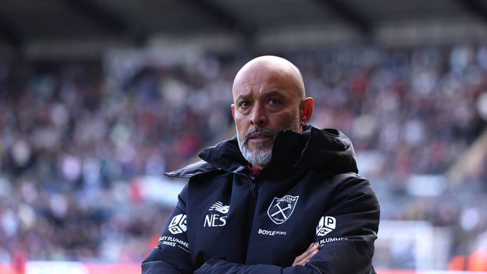 Harry Kane snubs Nuno Espírito Santo in acceptance speech