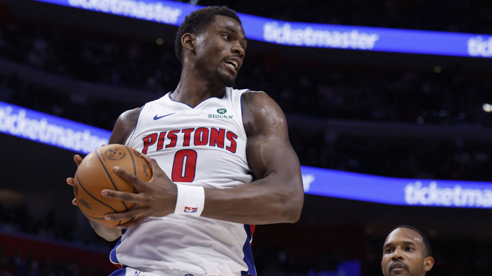 https://www.yardbarker.com/media/2/d/2da0ab0044c1ffee696188d35499763117aed6f3/thumb_16x9/7-2026-detroit-michigan-usa-detroit-pistons.jpg?v=1