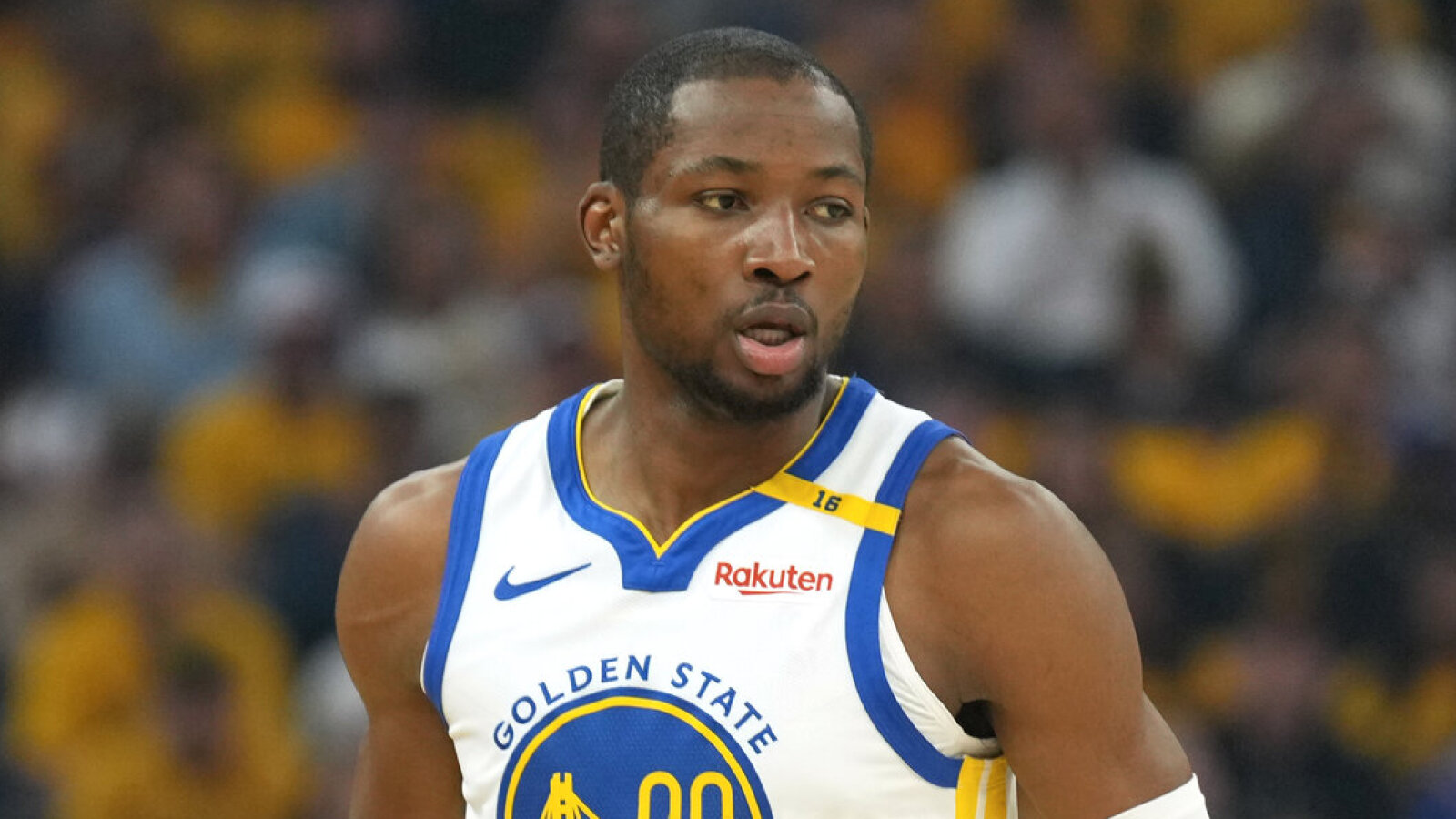 https://www.yardbarker.com/media/2/d/2dbffc6488bf89a15433f758f57a5fe324bf55a5/thumb_16x9/warriors-unlikely-pivot-jonathan-kuminga-summer.jpg?v=2