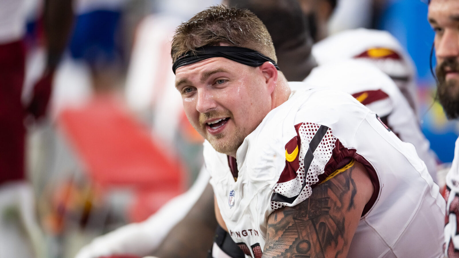 Commanders Re-Sign 2-Time Super Bowl Champion At 53% Pay Cut—He Called ...