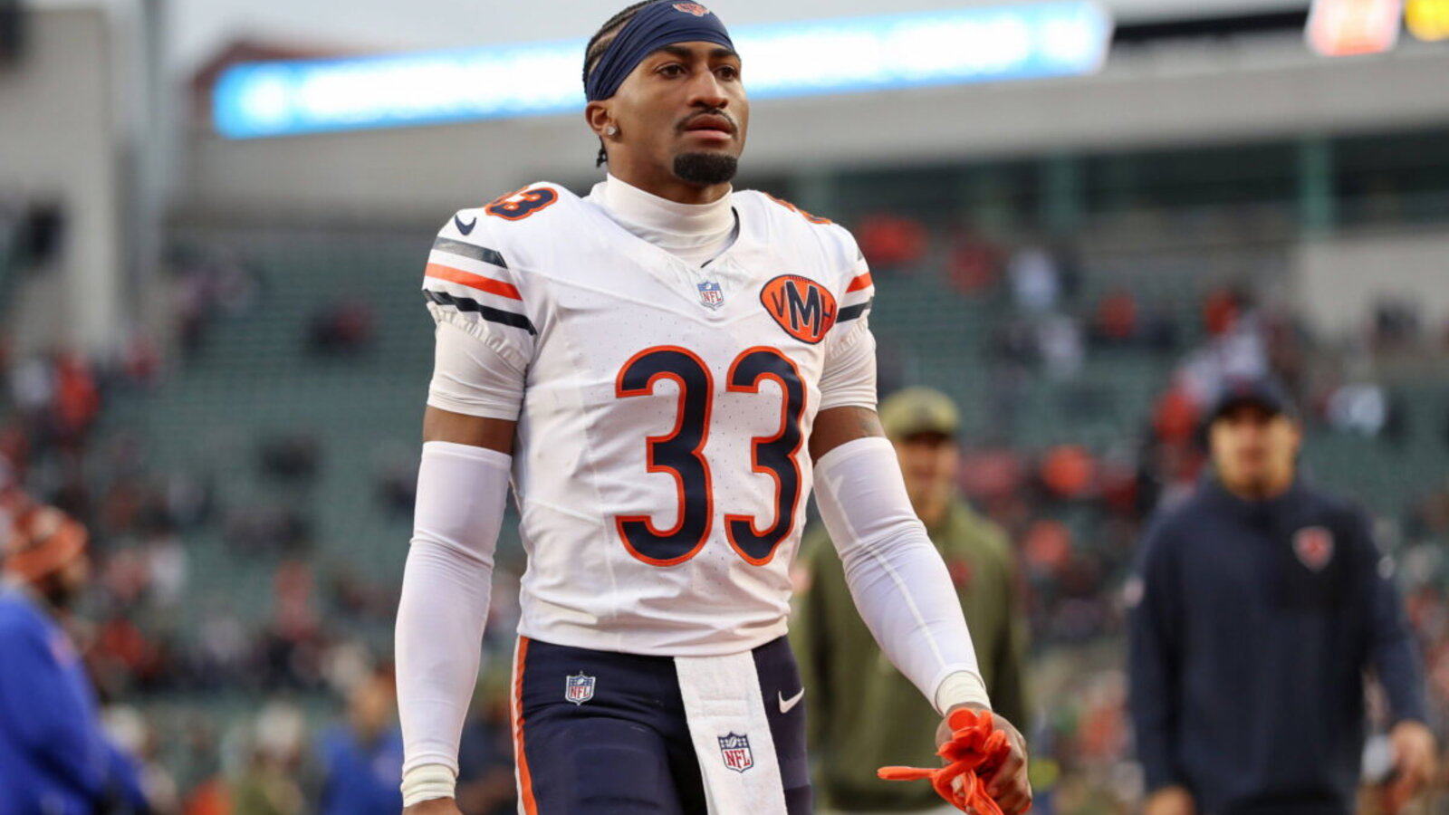 ‘Get the Hell off the Field’: Bears Veteran Torches DB Jaylon Johnson After Showing Zero Effort To Stop Patriots TD During TNF Clash