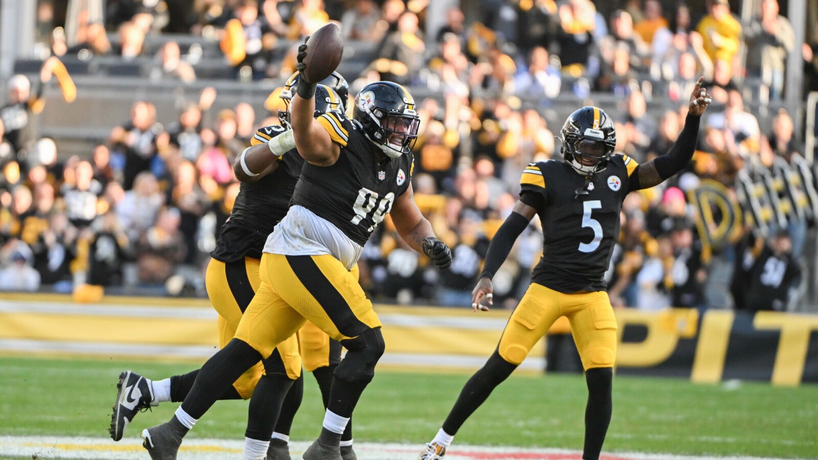 Steelers' Derrick Harmon Will Be Trying Something New To Aid His Potential 2026 Breakout Campaign