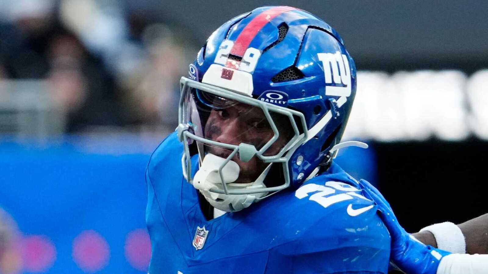 https://www.yardbarker.com/media/2/e/2e23b43568249fab8db961b131f5d44de0c87c3f/thumb_16x9/tyrone-tracy-jrs-preseason-blunder-puts-2-spot.jpg?v=1