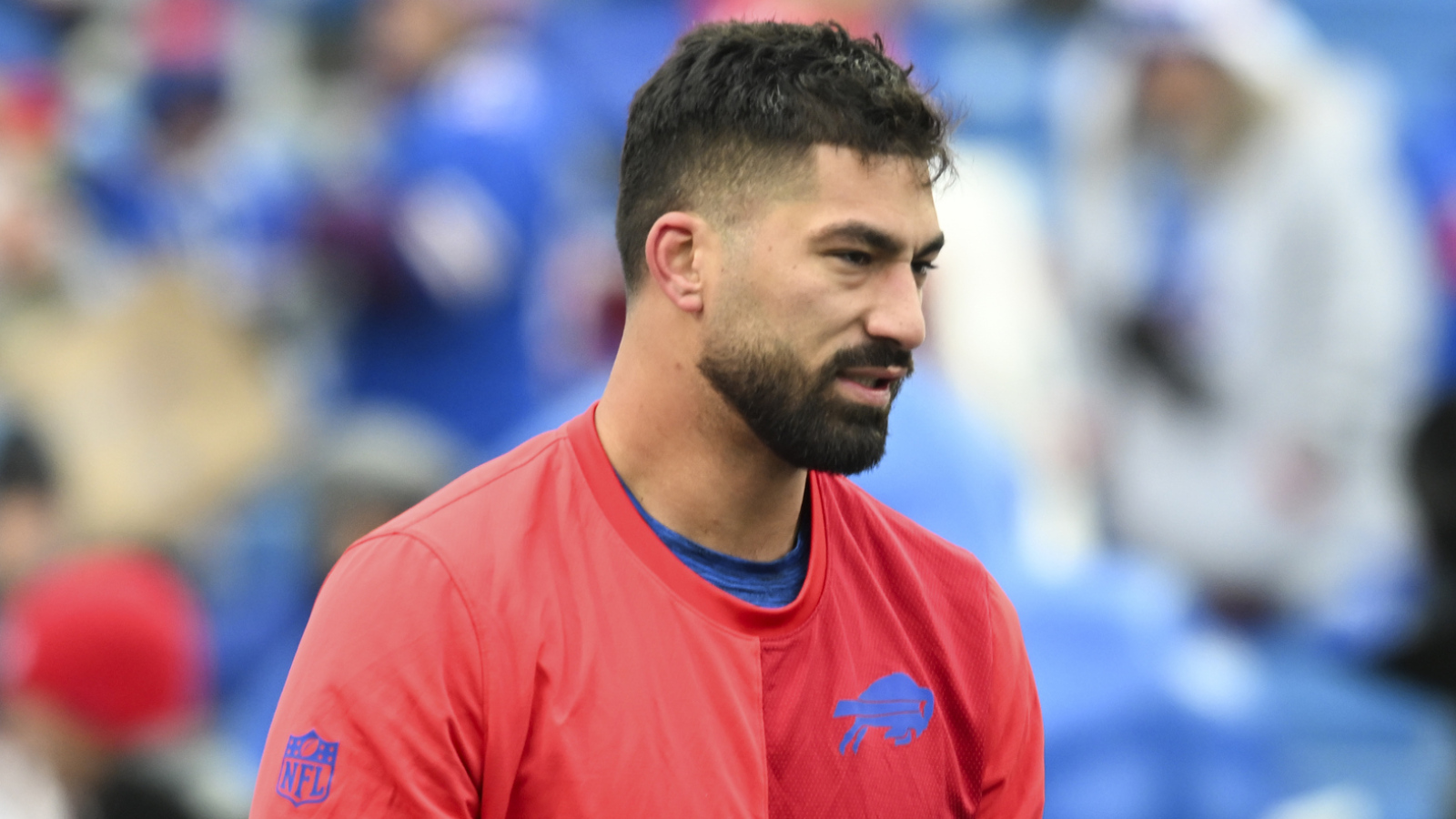 A.J. Epenesa returns to free-agent market after failed physical