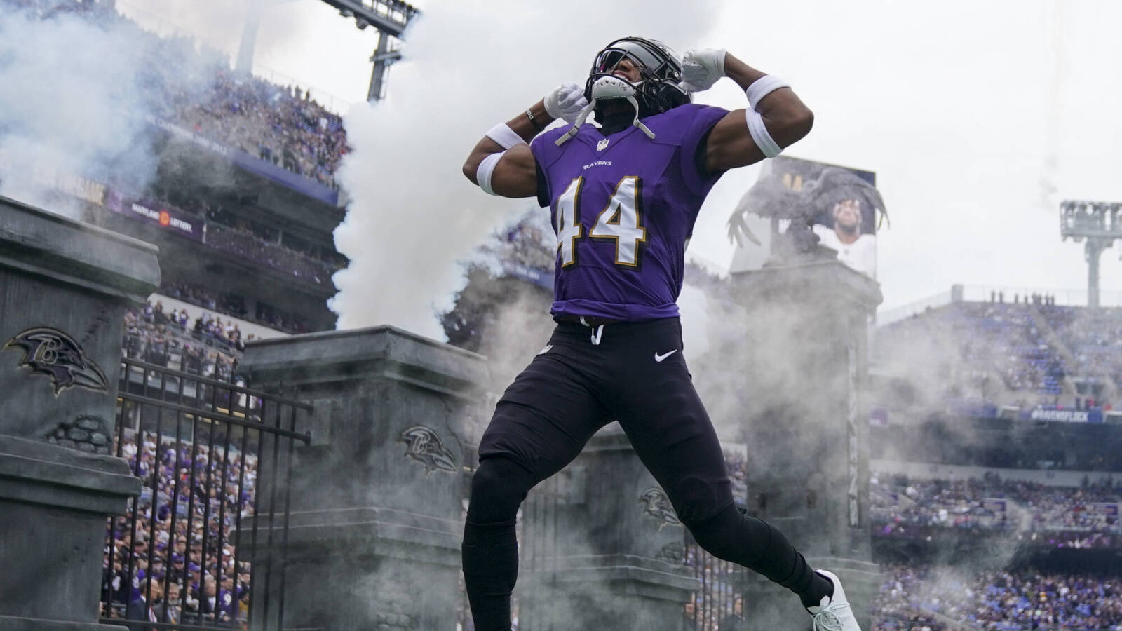 Ravens corner roasted after Titanic realization | Yardbarker