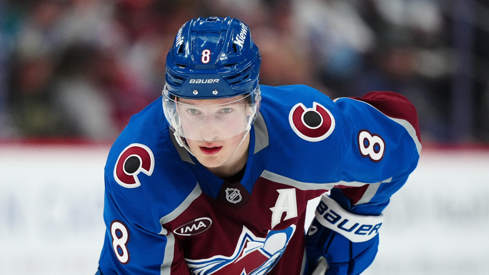 https://www.yardbarker.com/media/2/e/2e7fbe25383da82f3cd1a76733ca3f8ff8edd05d/thumb_16x9/norris-trophy-breakdown-cale-makar-out-on-top.jpg?v=1