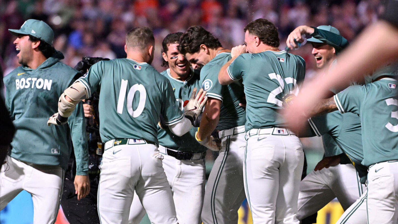https://www.yardbarker.com/media/2/e/2e8c1025815a5d3825eeac25f7da236b0edc5079/thumb_16x9/red-sox-walk-off-again-green-monster-uniforms.jpg?v=1