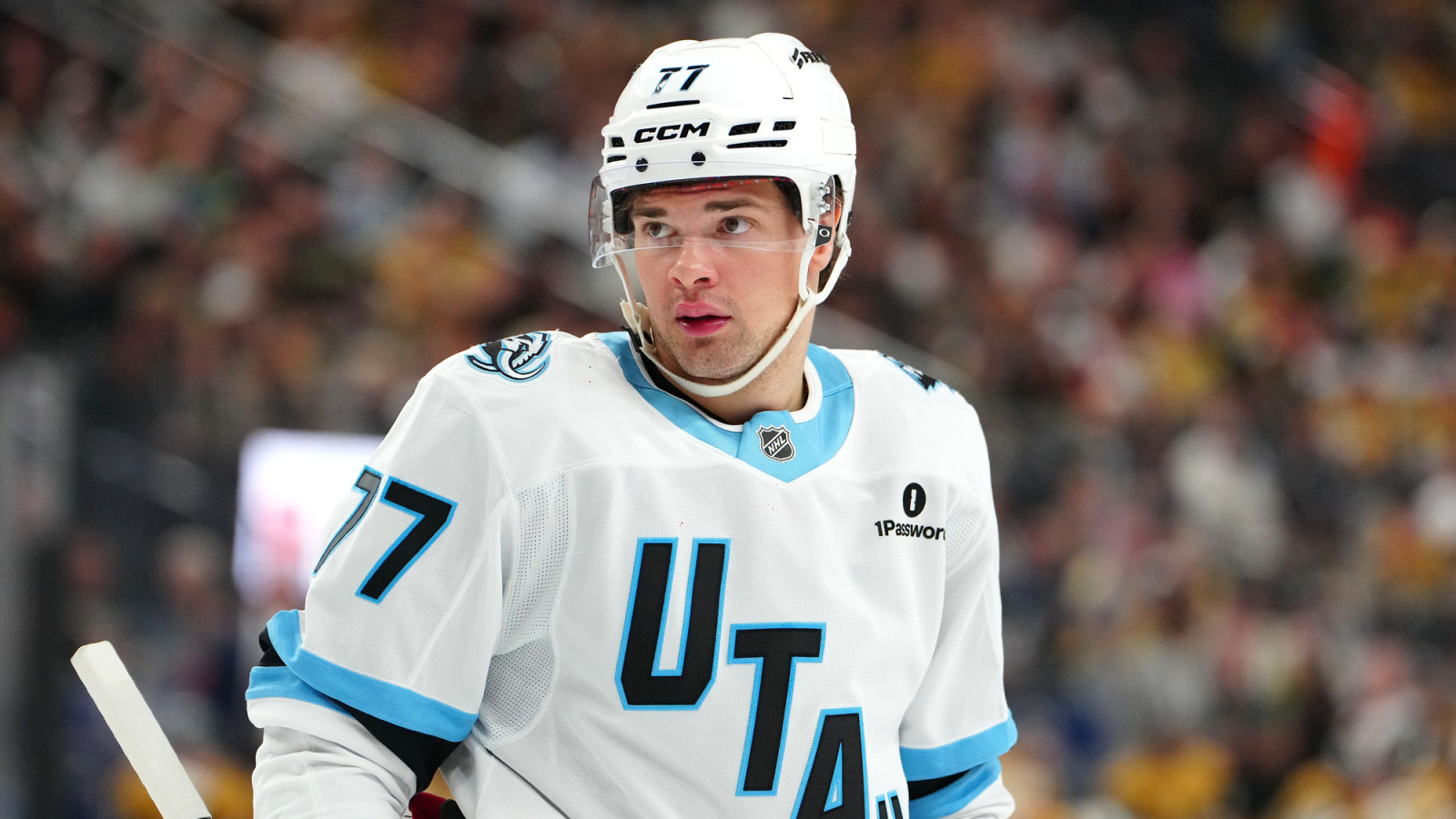 https://www.yardbarker.com/media/2/e/2e9b51a6ce7858addd55ad39f1b05fcaeeb01778/thumb_16x9/bruins-taking-expensive-gamble-on-jj-peterka.jpg?v=1