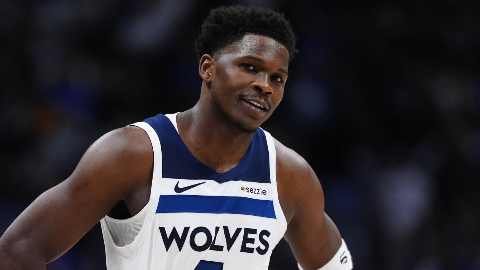 https://www.yardbarker.com/media/2/e/2e9f67672a932c9144bdd22245b61c72ede7adfc/thumb_16x9/edwards-dominate-again-wemby-avoids-suspension.jpg?v=1