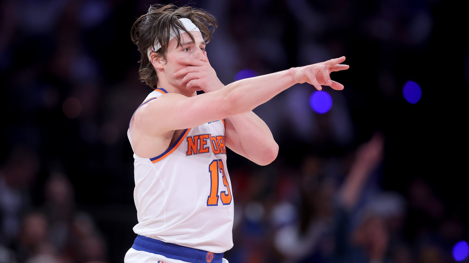 https://www.yardbarker.com/media/2/e/2ee27a7f0229eb412520bc447fc295d2db27c863/thumb_16x9/4-2026-new-york-new-york-usa-new-york-knicks.jpg