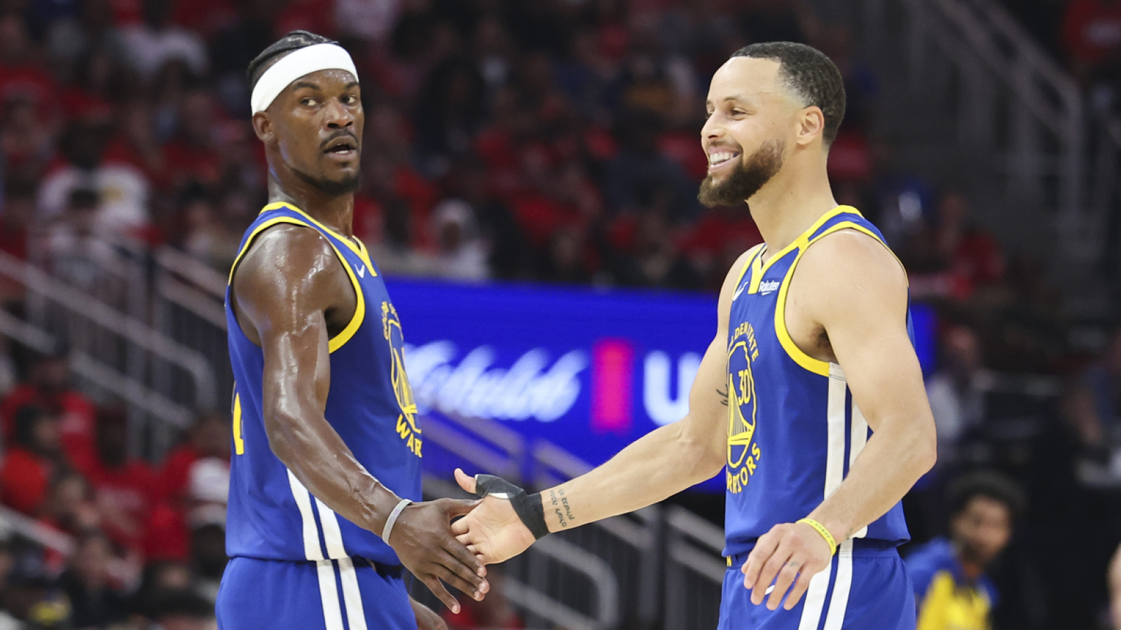 https://www.yardbarker.com/media/2/e/2eef4b41243f28ea181e7dca5bed6ad81dc3943c/thumb_16x9/latest-steph-curry-news-puts-pressure-on-jimmy.jpg?v=1