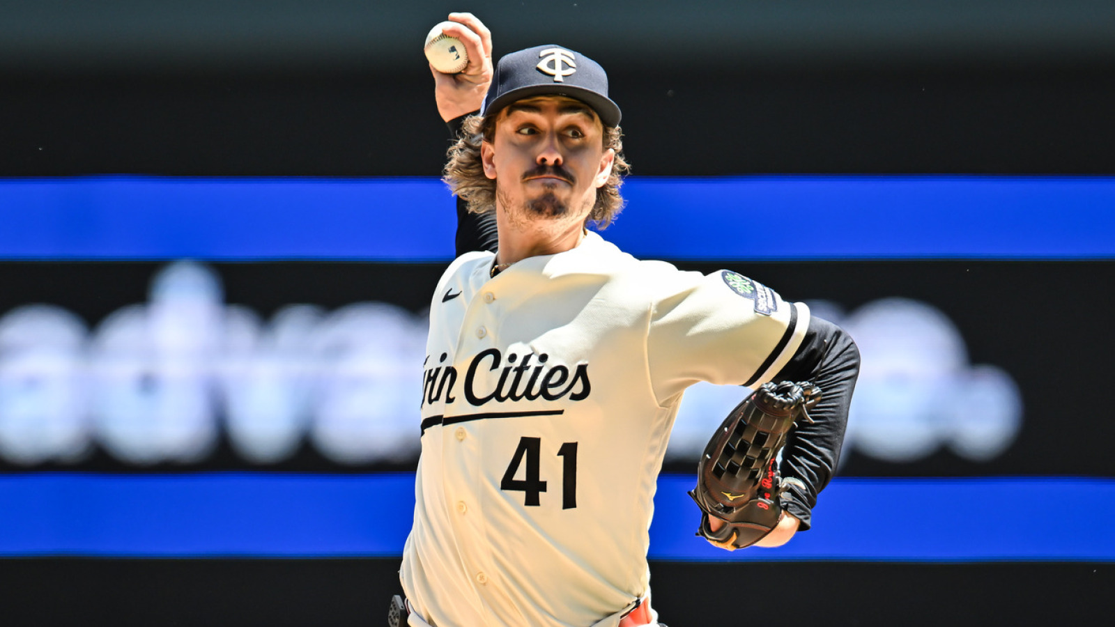 https://www.yardbarker.com/media/2/e/2ef4968528686adf617f167f0f27dbae9176d3b3/thumb_16x9/three-potential-landing-spots-twins-joe-ryan.jpg?v=1