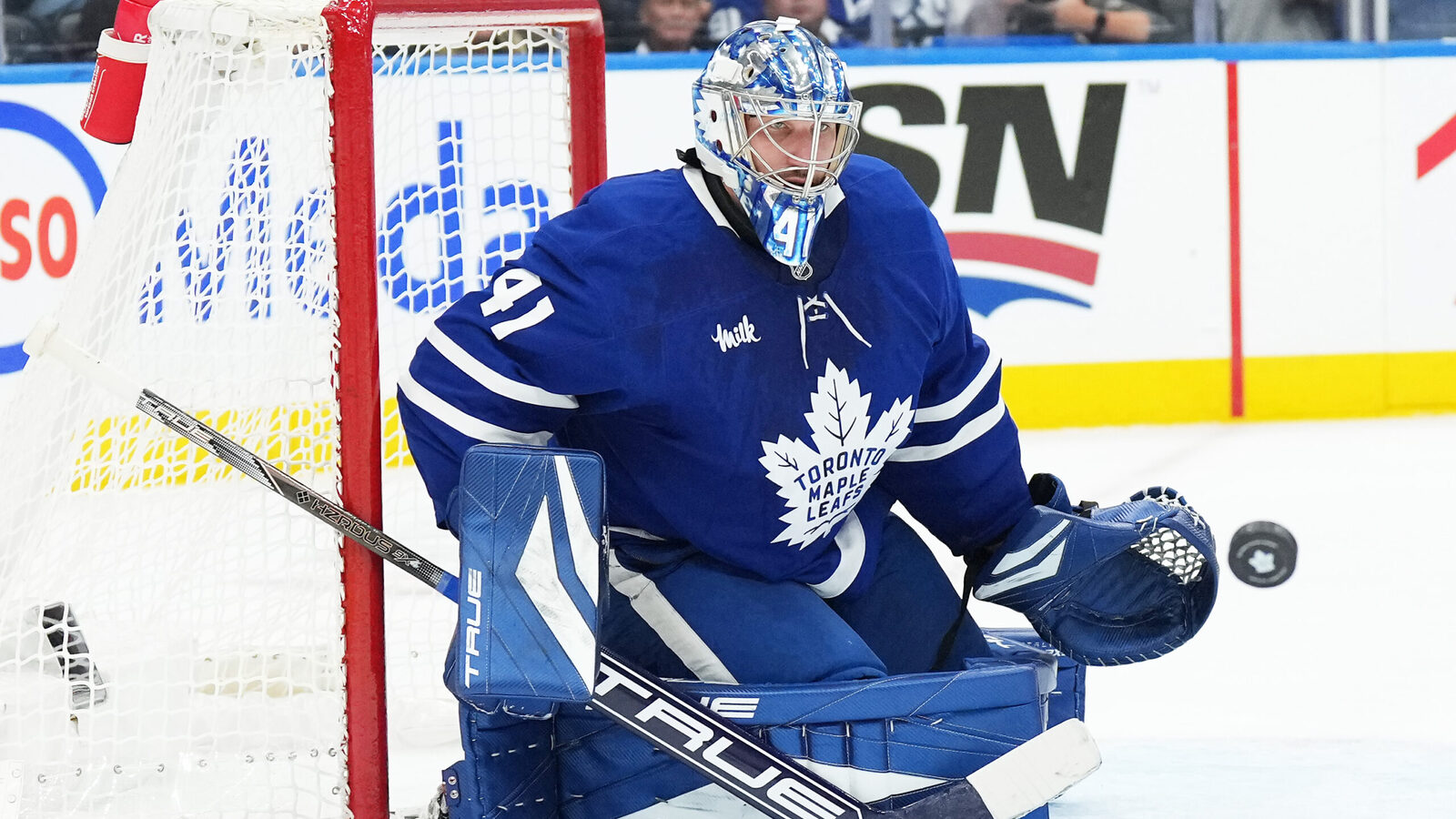 Maple Leafs’ Anthony Stolarz clarifies equipment scare against Rangers