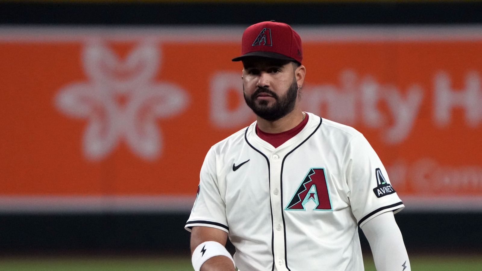 https://www.yardbarker.com/media/2/f/2f4df1162fe0600534f3f061b4f7d762231362bb/thumb_16x9/mariners-reunite-former-player-blockbuster-d-backs.jpg?v=1