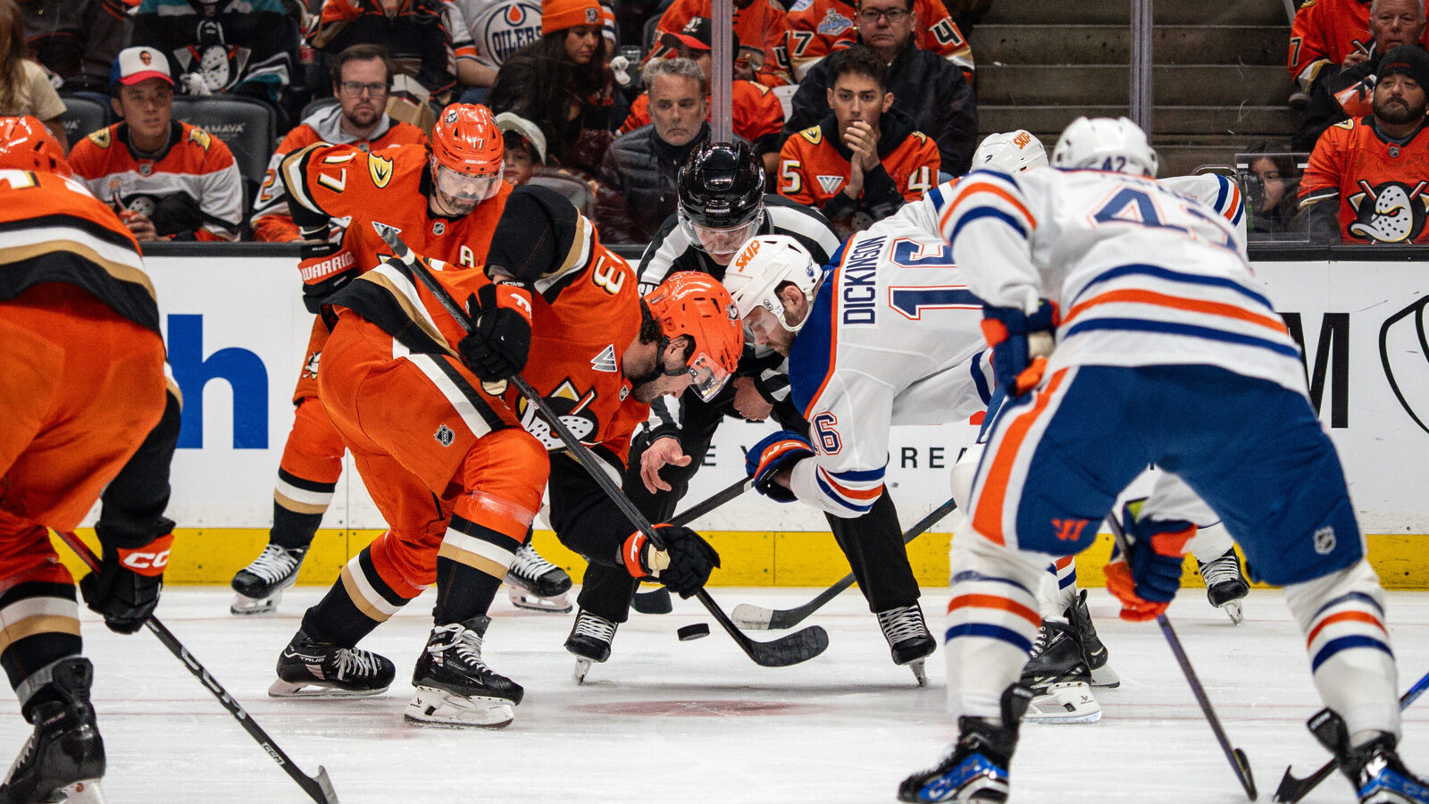 It's time for the NHL to introduce better goal-tracking technology