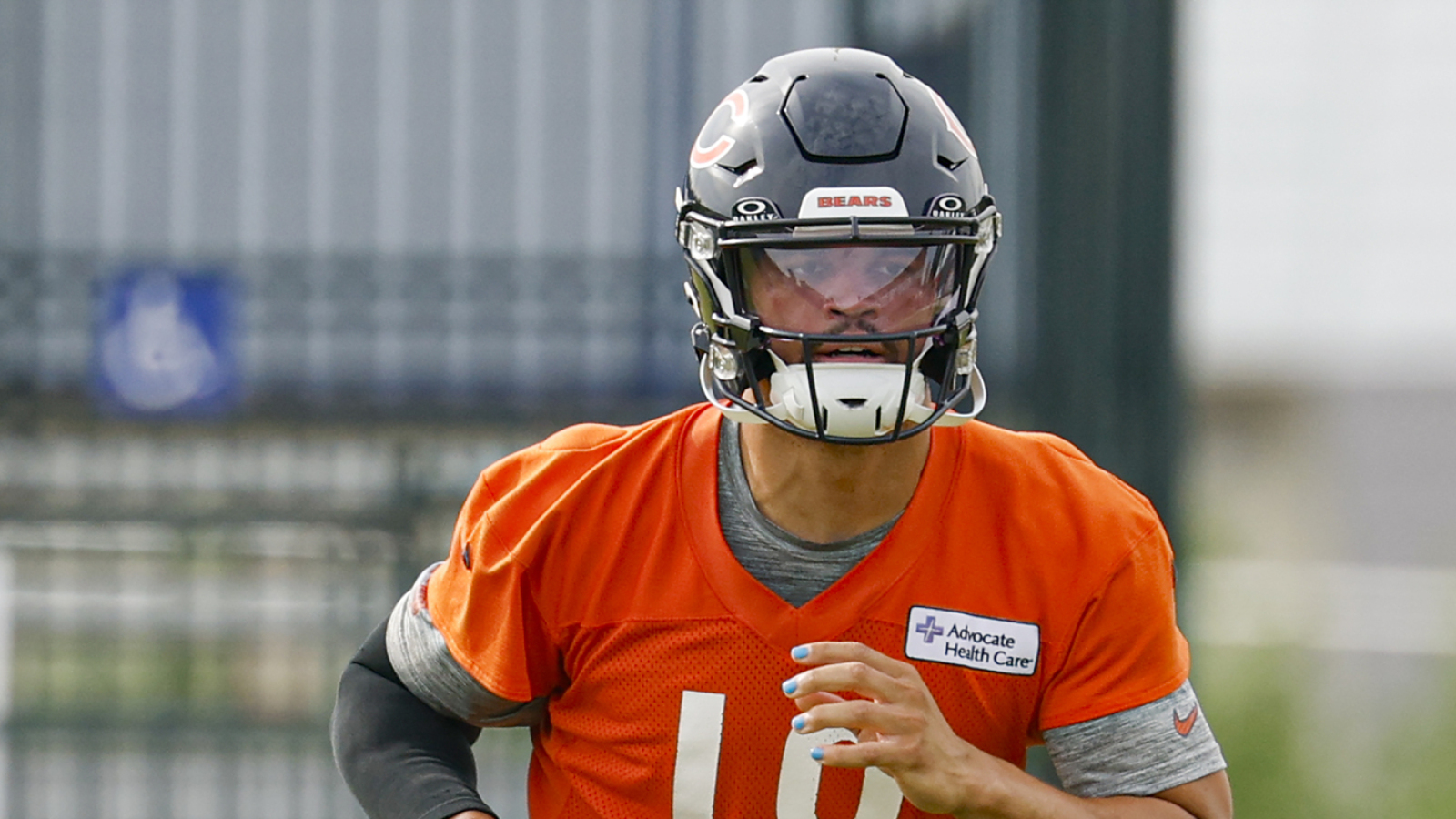 https://www.yardbarker.com/media/3/0/300b070f3c177db3f6c768ad76e5271354352f68/thumb_16x9/analyst-says-nfc-qb-prove-2025.jpg?v=1