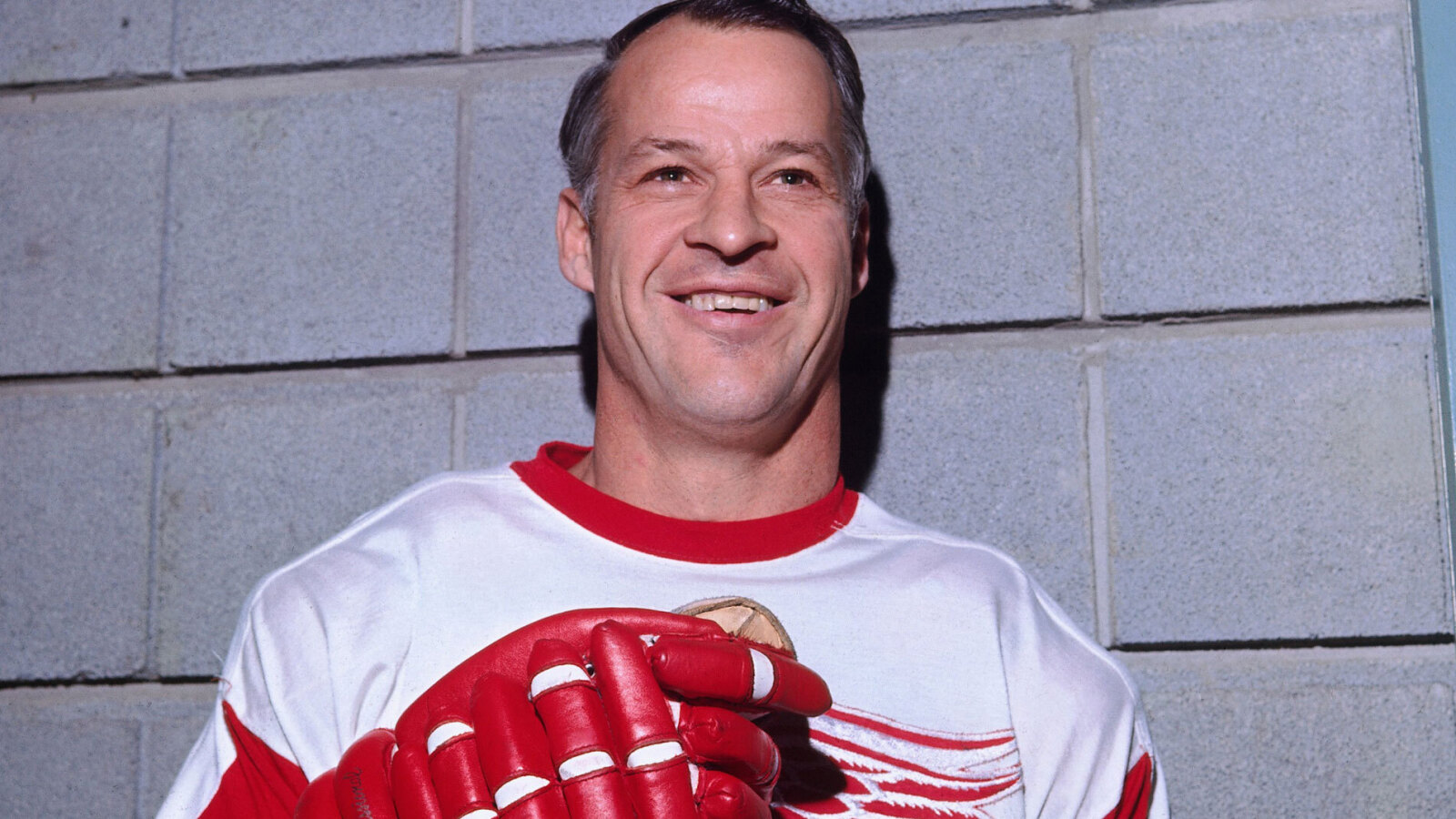 https://www.yardbarker.com/media/3/0/3017167dca69638cc0aaa8b1581a0c363c2a8433/thumb_16x9/20-greatest-nicknames-nhl-history.jpg?v=1