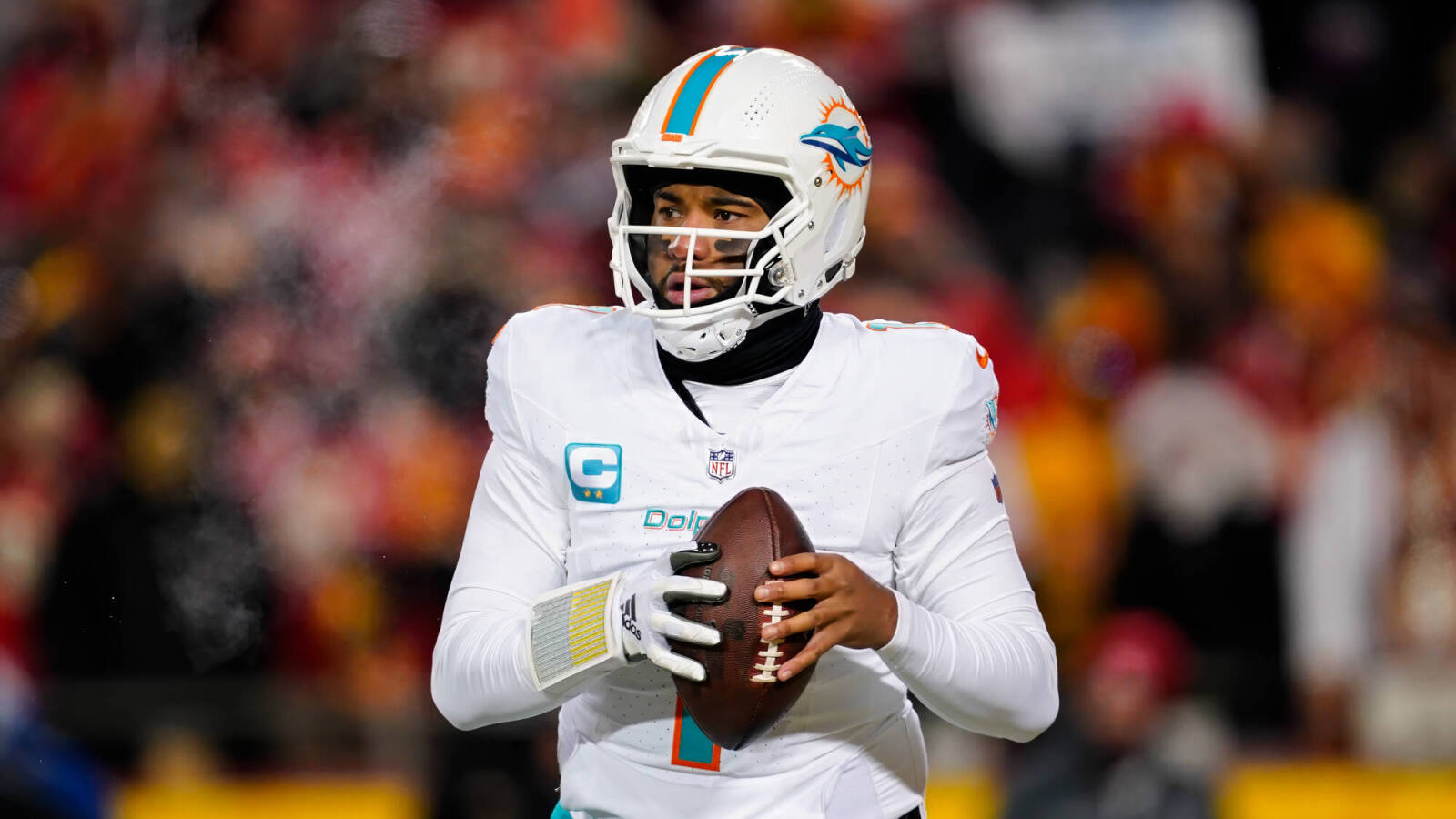 Dolphins GM offers update on Tua Tagovailoa contract talks Yardbarker