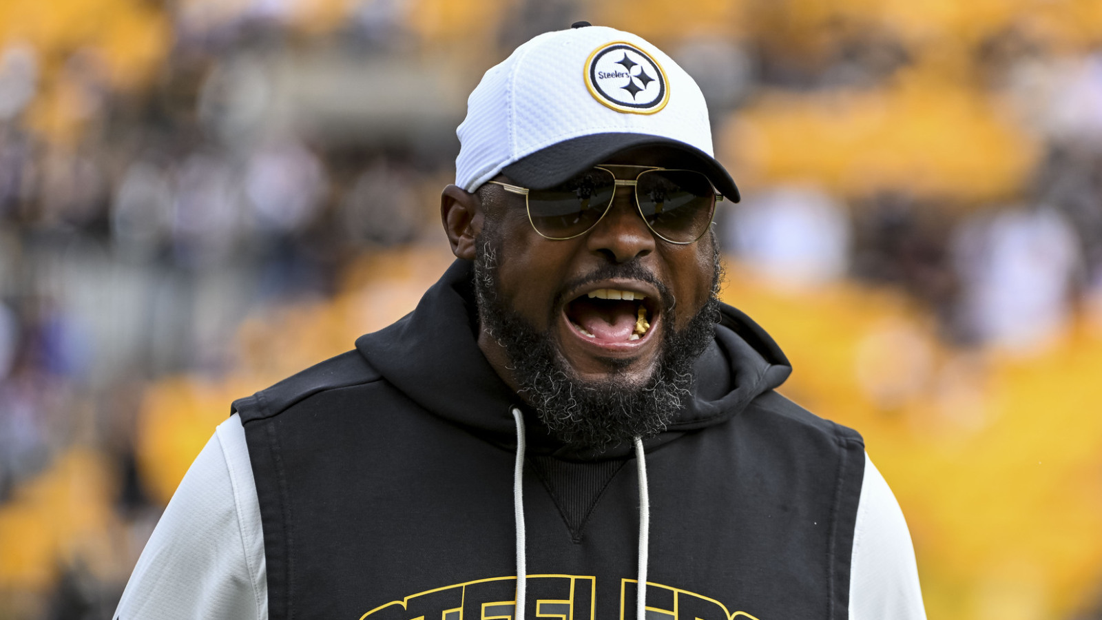 https://www.yardbarker.com/media/3/0/30287f639b9345f58f6d3237454e45f1637cbc42/thumb_16x9/mike-tomlin-set-poor-tone-steelers-days-before.jpg?v=1
