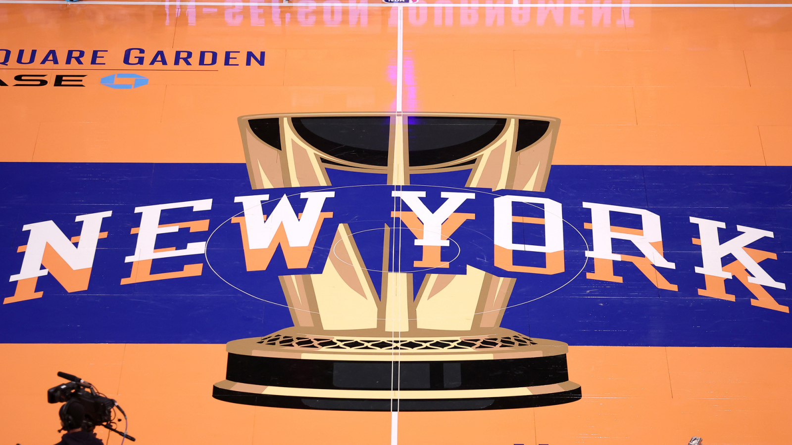 https://www.yardbarker.com/media/3/0/303374f2a5c76c2381e4a3f795b2c405ba7c2116/thumb_16x9/knicks-interested-landing-former-mvp.jpg?v=1