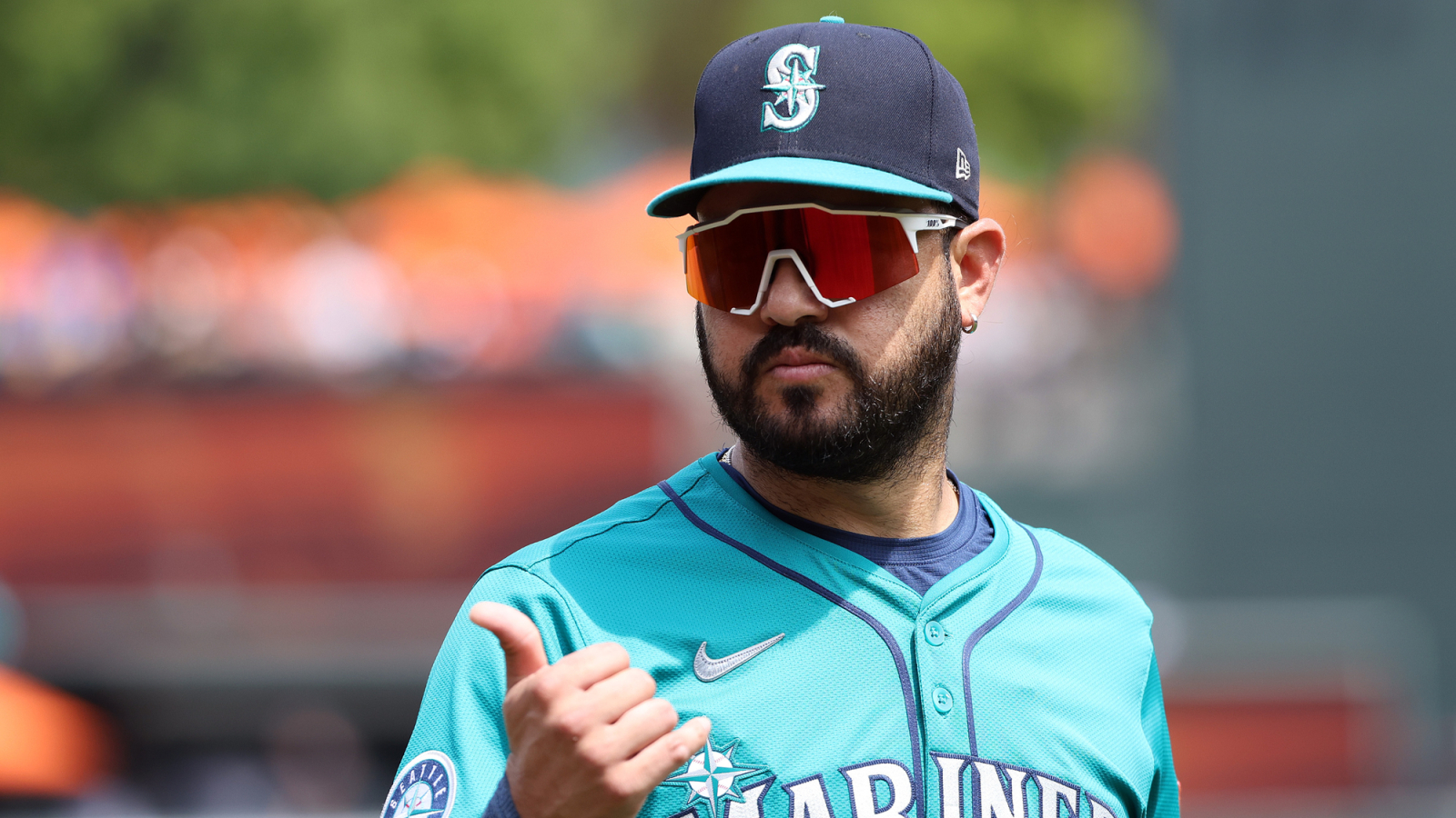 https://www.yardbarker.com/media/3/0/3033aa4d0e22173015b8983d3545ad60d72457ff/thumb_16x9/eugenio-suarez-struggling-slugging-trade-mariners.jpg?v=1