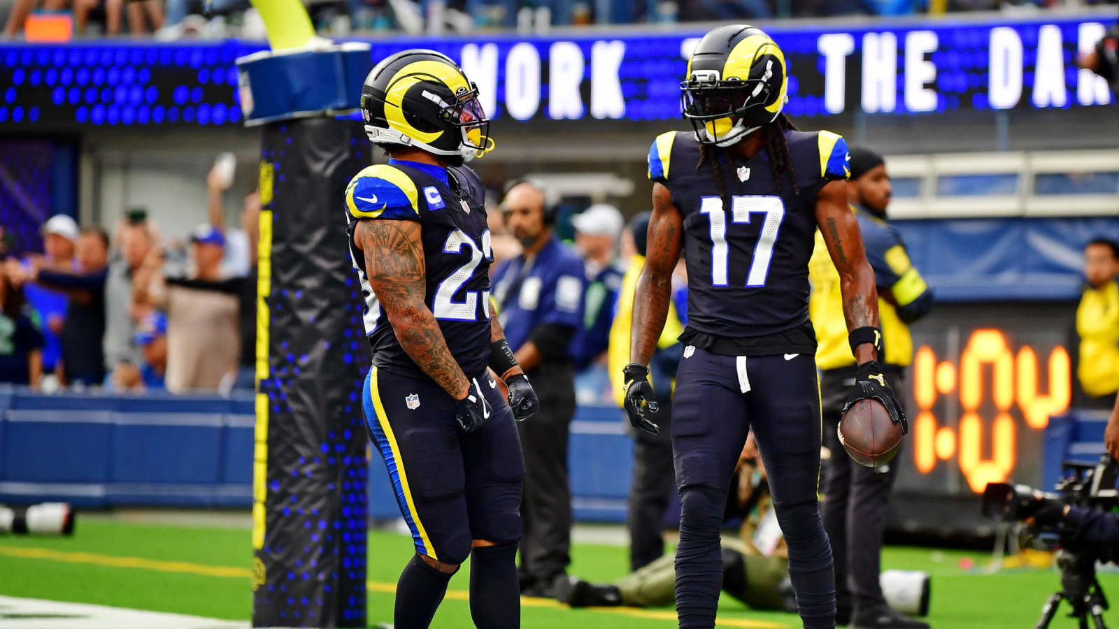 Los Angeles Rams Wide Receiver Davante Adams Makes History In Style ...
