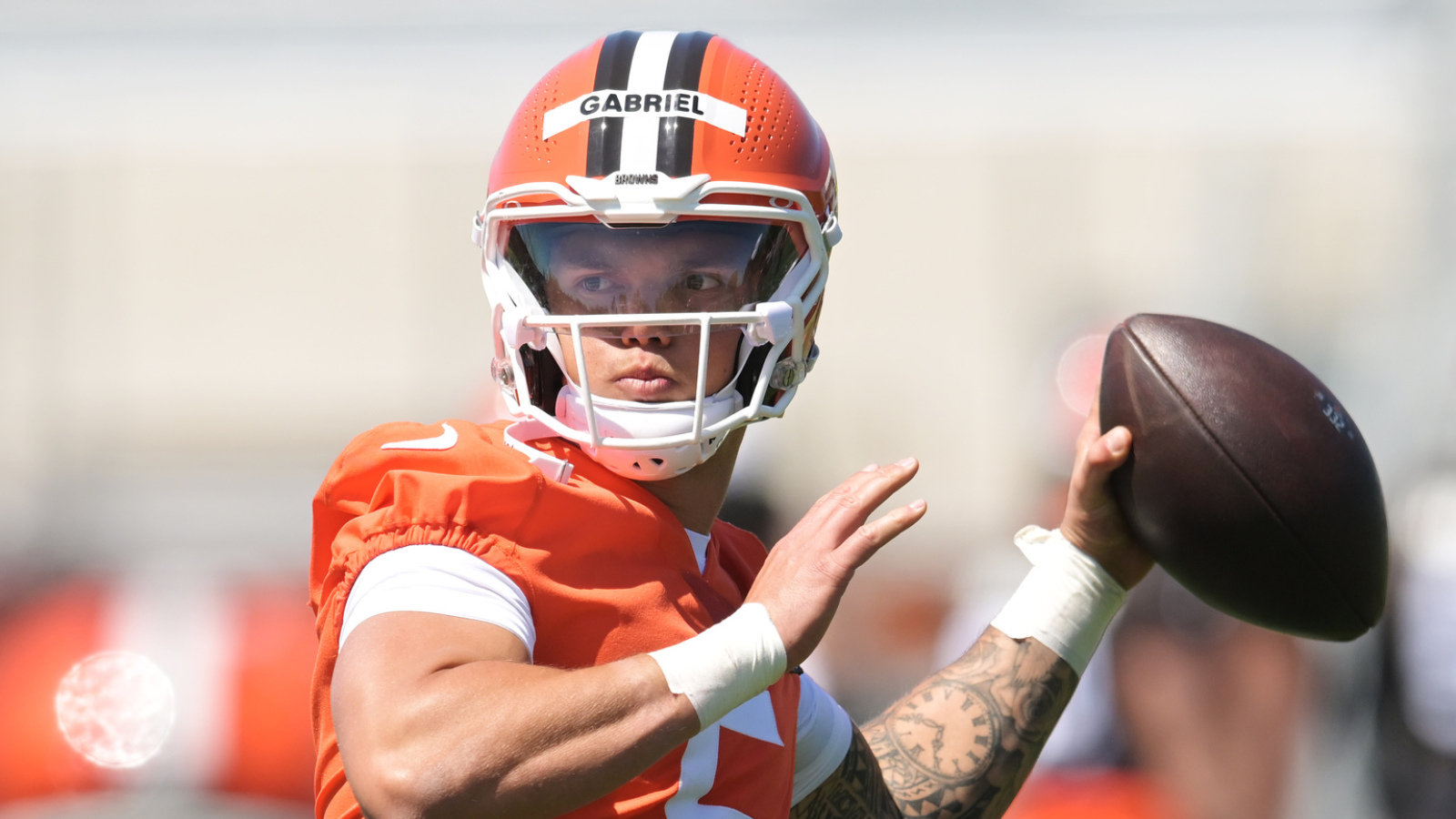 https://www.yardbarker.com/media/3/0/30544d9554673c00aa2dd1c4a5eabddb634e04ba/thumb_16x9/insider-expands-on-browns-drafted-gabriel-before.jpg?v=1