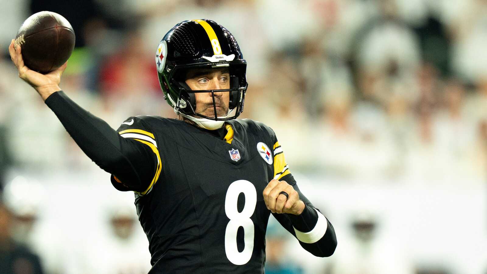 https://www.yardbarker.com/media/3/0/305e1b1b0d92ab5ff41410e98927c10af1409283/thumb_16x9/pittsburgh-steelers-quarterback-aaron-rodgers-8.jpg