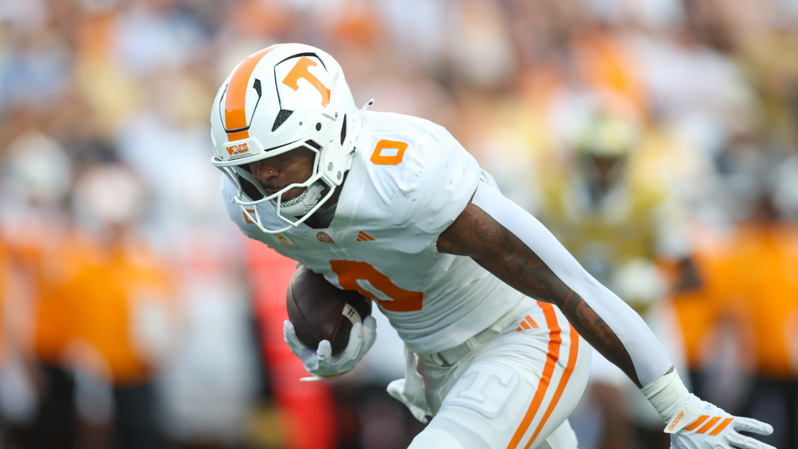 https://www.yardbarker.com/media/3/0/30744a1f2f4ec4a8bfd3208352a1d5af50e20e44/thumb_16x9/tennessee-loses-key-starter-remainder-season.jpg?v=1
