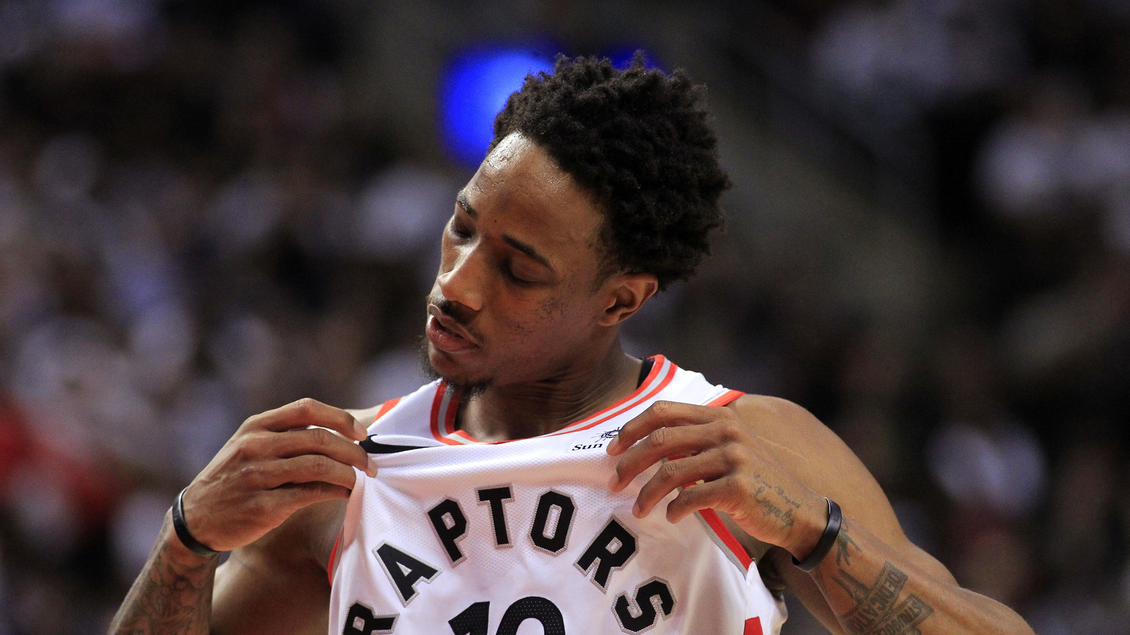Demar Derozan Wipes Ig Account As Kawhi Leonard Trade Rumors Heat