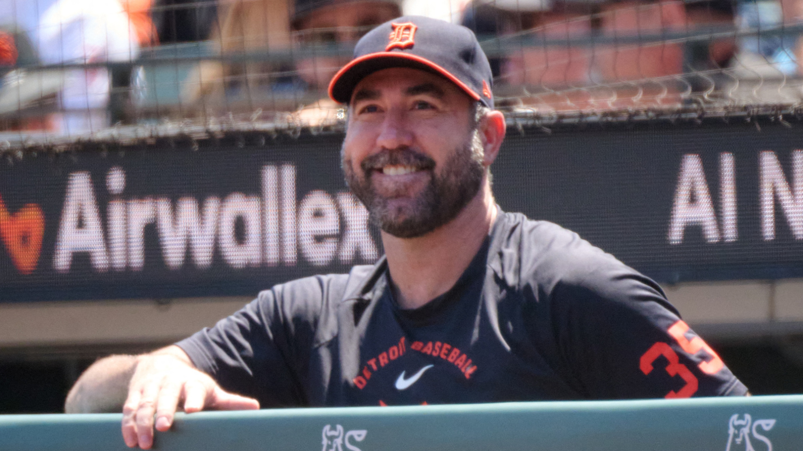 https://www.yardbarker.com/media/3/0/30afb3a0ca5795368e30f238a862d76bdb54ac0a/thumb_16x9/tigers-announce-date-justin-verlanders-final.jpg?v=1