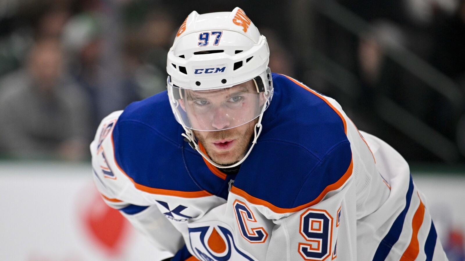 https://www.yardbarker.com/media/3/0/30ba8a5c3b5f81d5ee9fdd15429fe0bc22e99c45/thumb_16x9/oilers-connor-mcdavid-scores-400th-career-goal.jpg?v=1