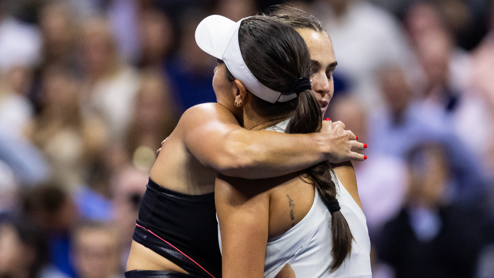 https://www.yardbarker.com/media/3/0/30e36733fa64d41ece1ea77cf90415d8f70f6e12/thumb_16x9/aryna-sabalenka-speaks-out-again-beating-jessica.jpg?v=1