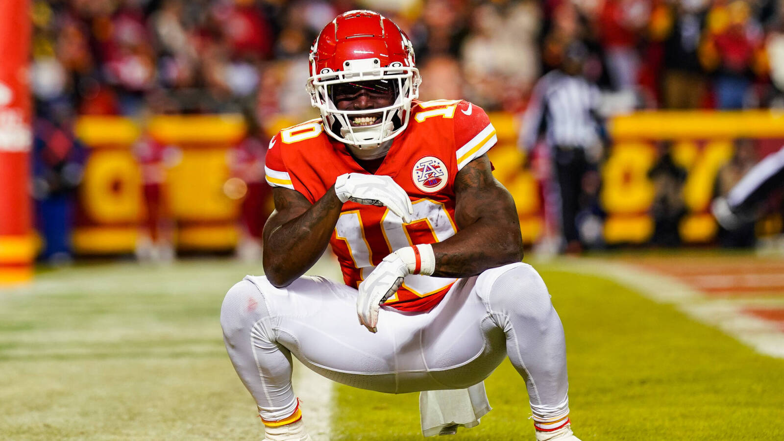 Chiefs Tyreek Hill to Dolphins for five draft picks Yardbarker