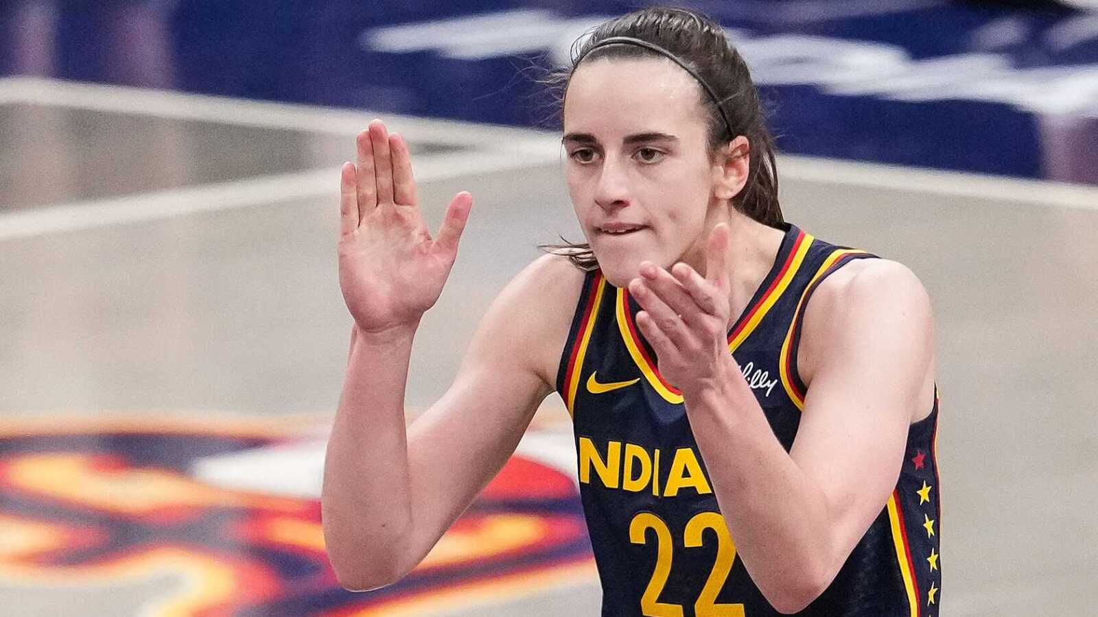 https://www.yardbarker.com/media/3/1/312a49f0b0906a676a0fc8a03079d036c5f55e2c/thumb_16x9/clark-looks-herself-fever-win-over-wings-bueckers.jpg?v=2