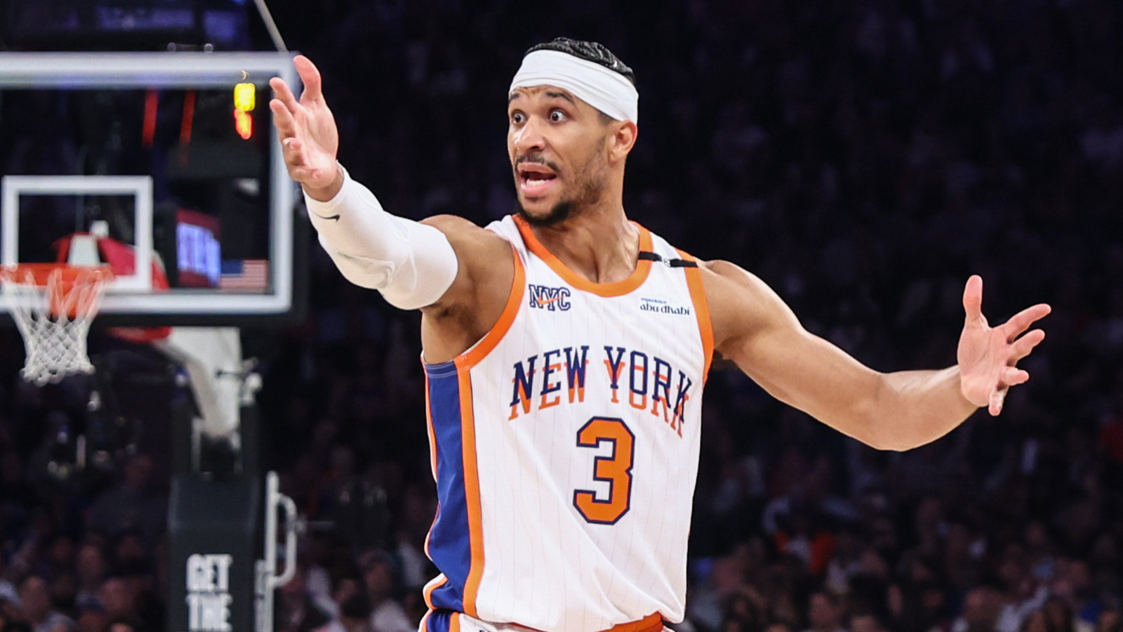 https://www.yardbarker.com/media/3/1/313e6f5954bb67b77a0c6c2b47e1d490e4a09354/thumb_16x9/knicks-unlikely-scoring-leader-series-lead-over.jpg?v=1