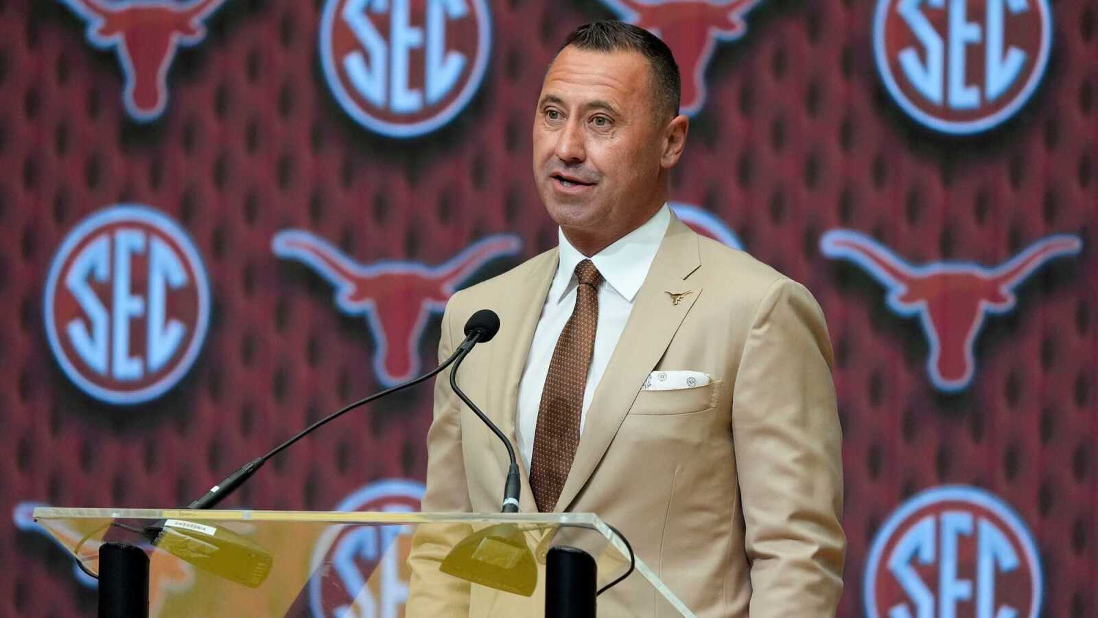 https://www.yardbarker.com/media/3/1/315dda2f5cd70084565771f6c004dbc38d1d5058/thumb_16x9/ap-preseason-poll-marks-historic-moment-1-texas.jpg?v=1
