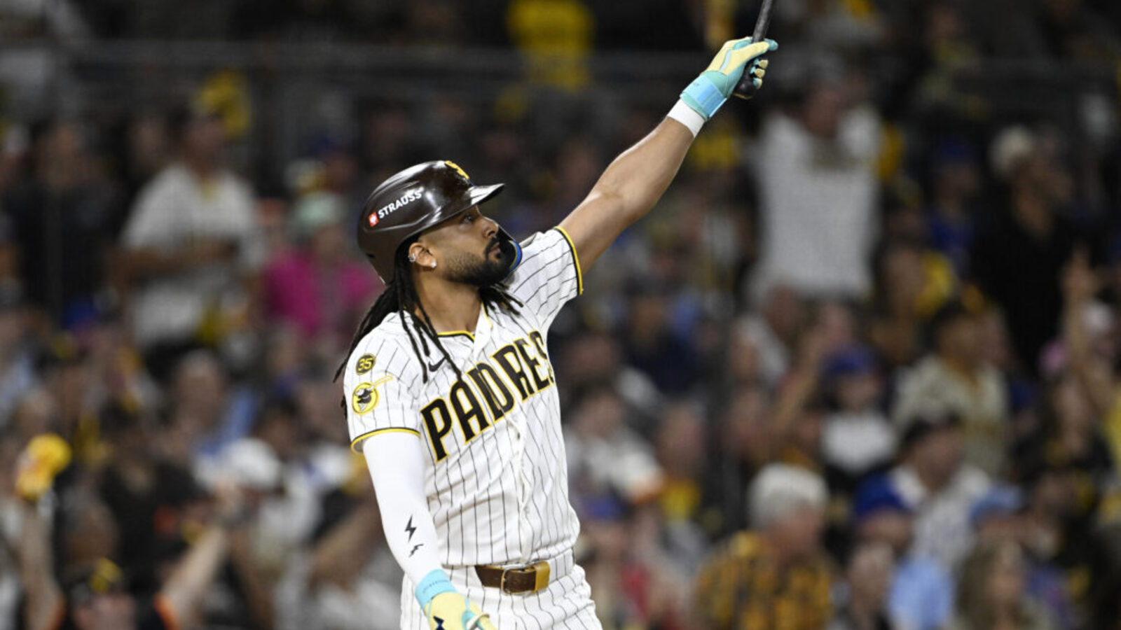 Padres Dominate Cubs In 8-0 Shutout