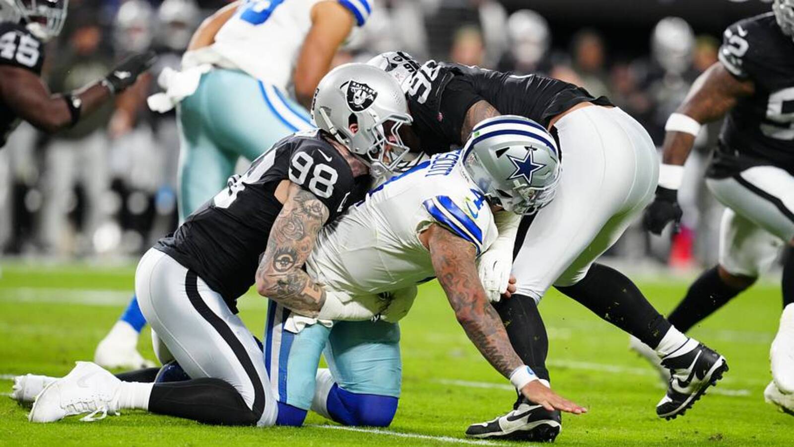 Maxx Crosby's Honest Thoughts on Dak Prescott Are Good News For Cowboys