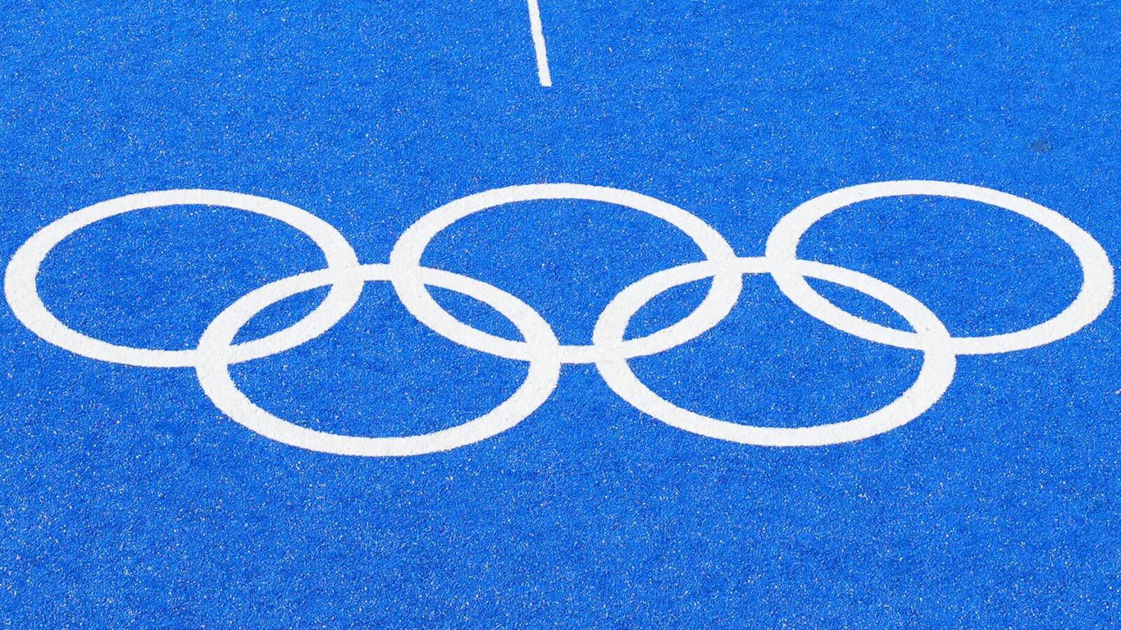 Silver medal from 1936 Olympics sells for 8K