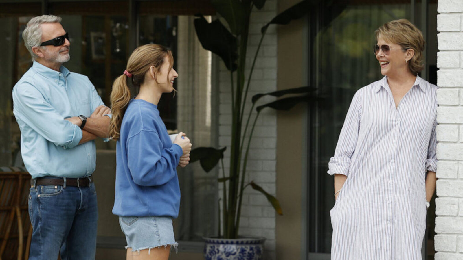 Roush Review A Bushel of Family Melodrama in Peacock’s ‘Apples Never