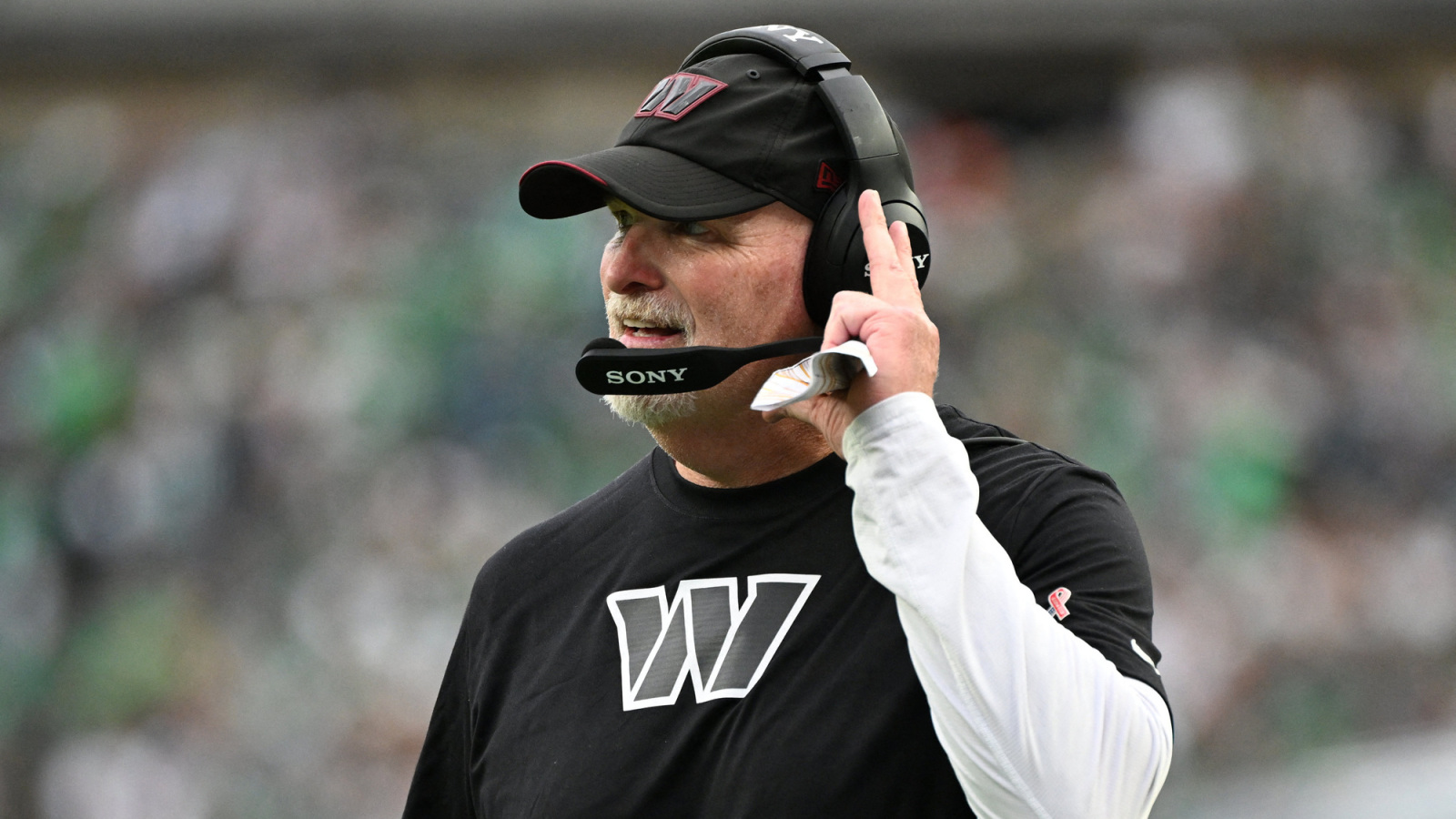 https://www.yardbarker.com/media/3/1/31c34bb210310fe88c28f1da7124a9361efd47b5/thumb_16x9/dan-quinn-leaves-door-open-major-change-jayden.jpg?v=1