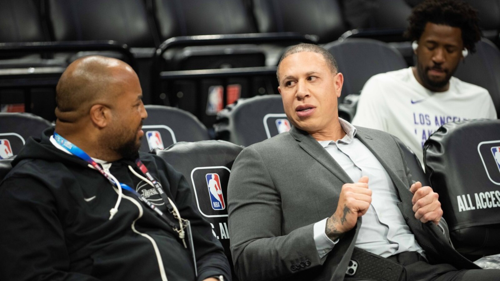 Kings Legend Mike Bibby to Navigate Recruiting, NIL Minefield | Yardbarker