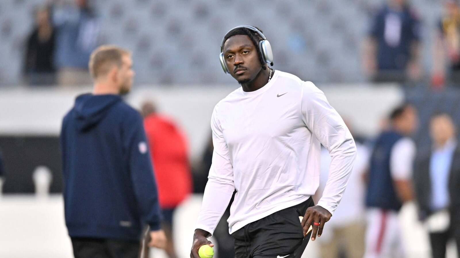 Injury Concerns Shift Focus to Patriots' AJ Brown Ahead of Dolphins Matchup