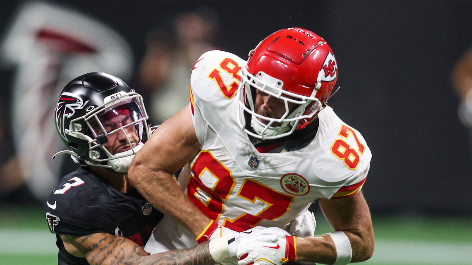 Mahomes gives reasoning for Kelce’s slow start to season