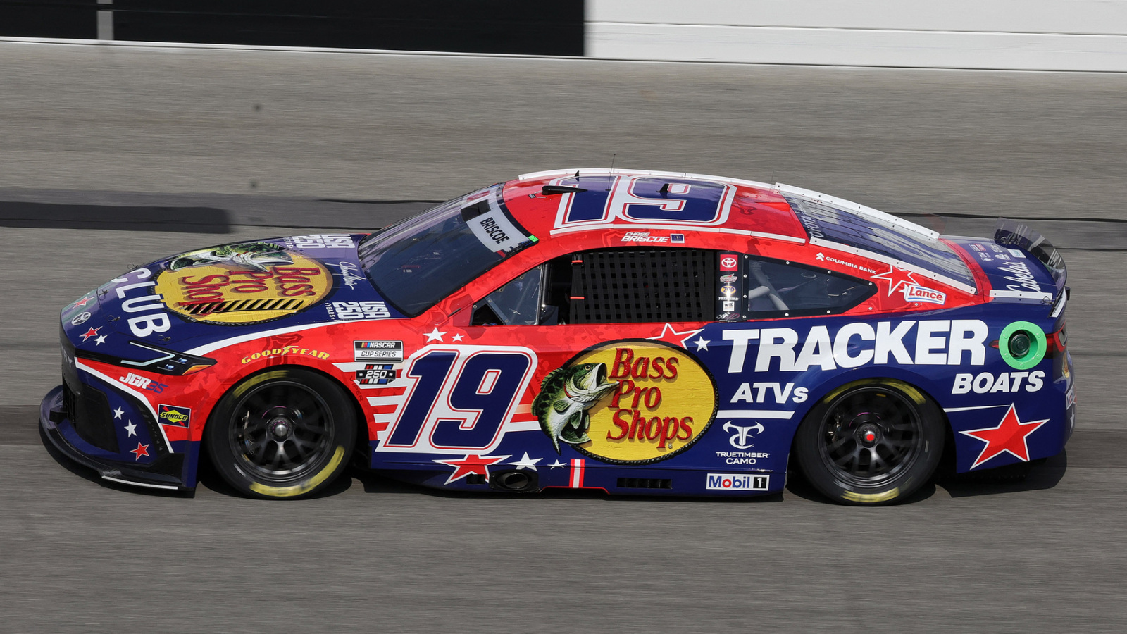 https://www.yardbarker.com/media/3/2/3296f3687c1a92c97b5e822cb3dd800d50328ad2/thumb_16x9/chase-briscoe-says-nascars-product-indianapolis.jpg?v=1